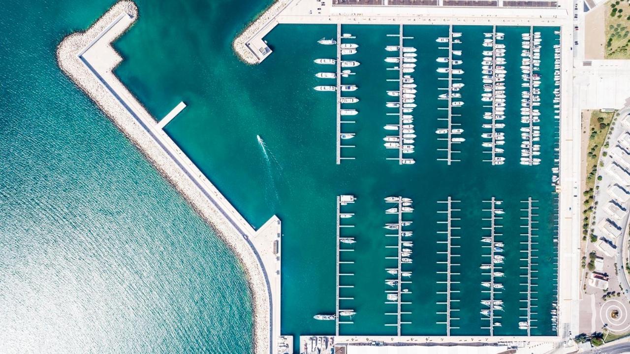 Готель Marina Del Gargano Houseboat Манфредонія Екстер'єр фото