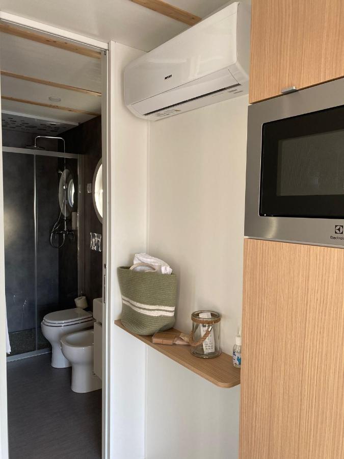 Готель Marina Del Gargano Houseboat Манфредонія Екстер'єр фото