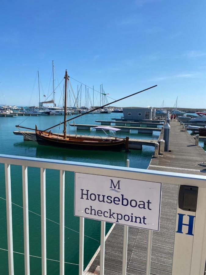 Готель Marina Del Gargano Houseboat Манфредонія Екстер'єр фото