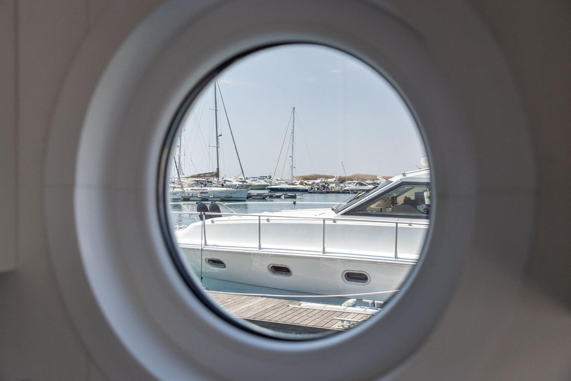 Готель Marina Del Gargano Houseboat Манфредонія Екстер'єр фото