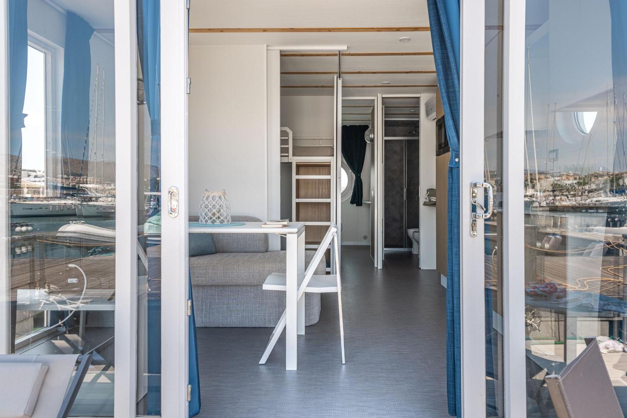 Готель Marina Del Gargano Houseboat Манфредонія Екстер'єр фото